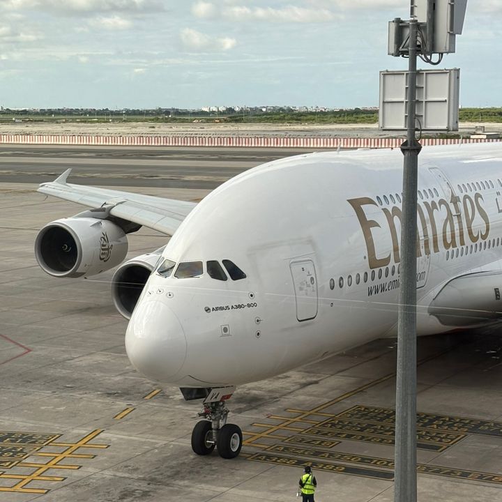 dxb..787