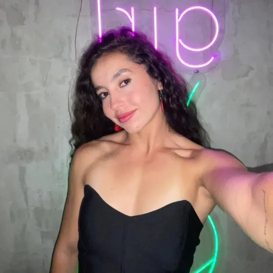 _anaishernandez