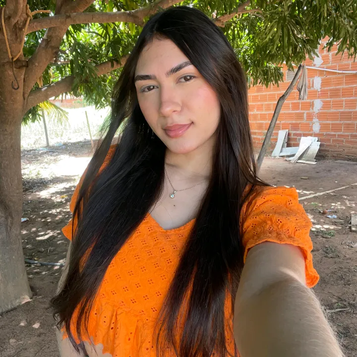 _thaliaasouza