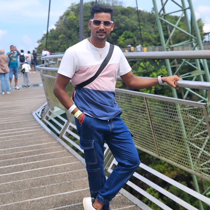 vicky_roy131