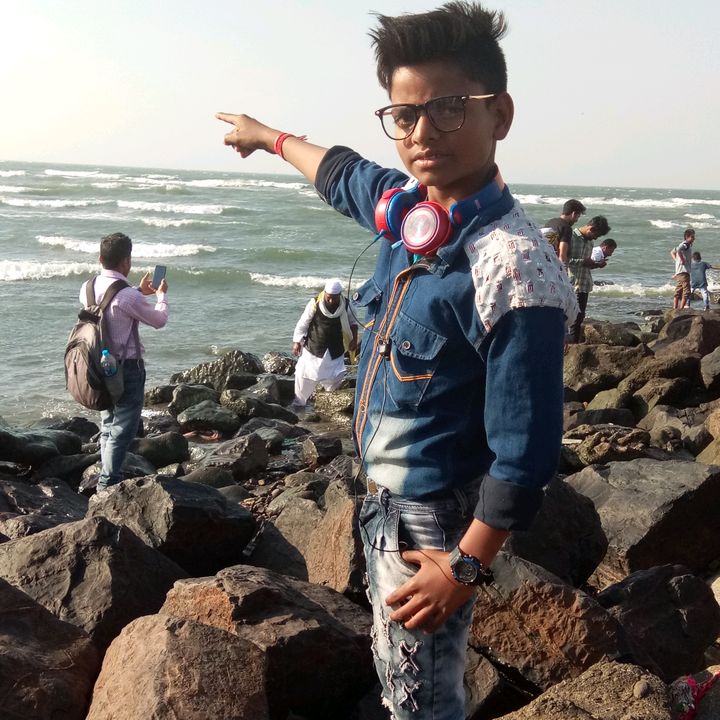 rishabhvalmikiboy