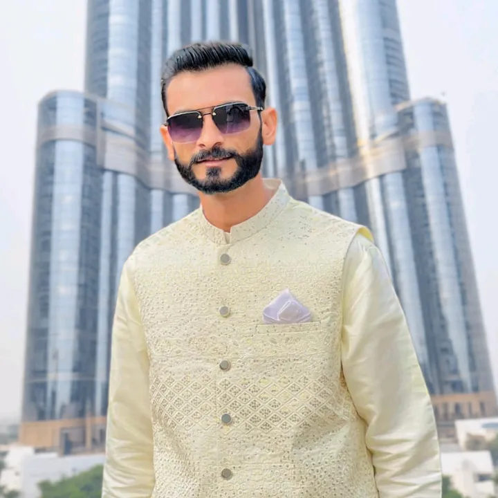 janibutt1233