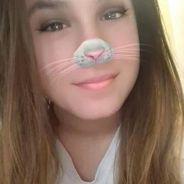 nicole_voerzio
