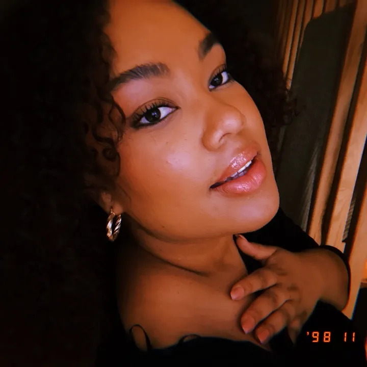 @zenizee_