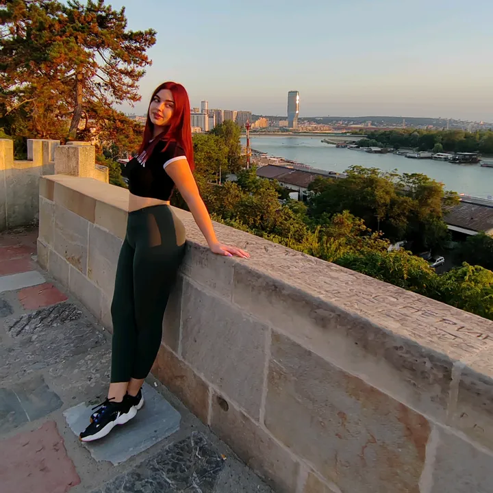 _laralara