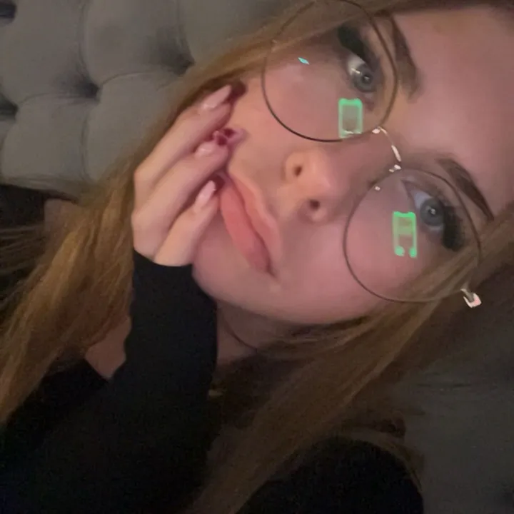 laura_too.ja