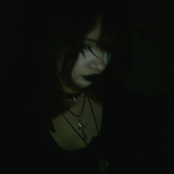 @memoriesinthegrave