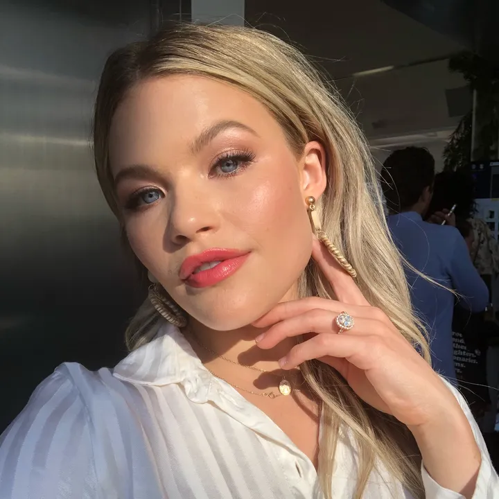 witneycarsonofficial