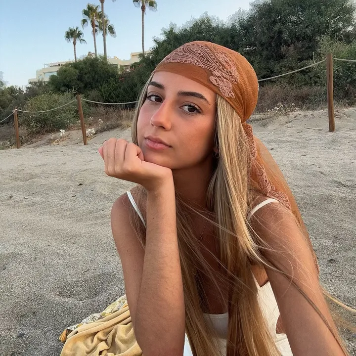 @_isabelsanchezz