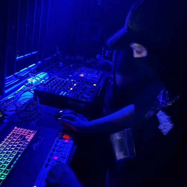 schizo.liveact