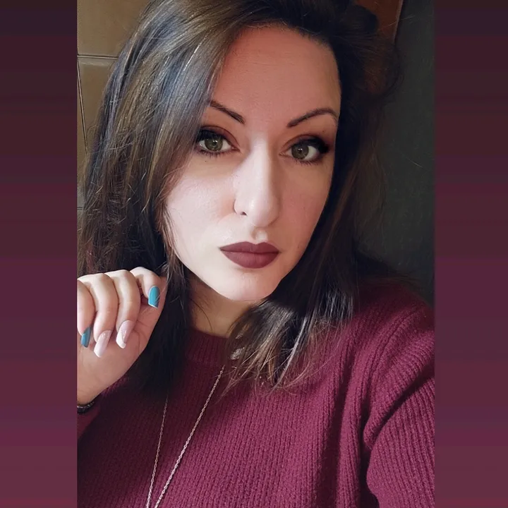 assuntanails