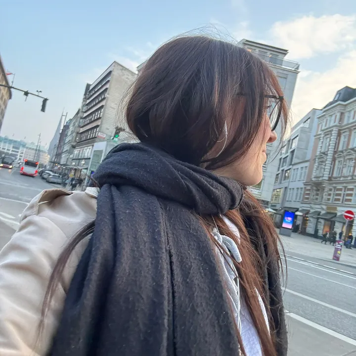 youngxwife23