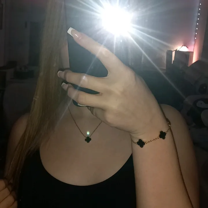 emma_augi