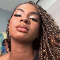 juliaevellin__