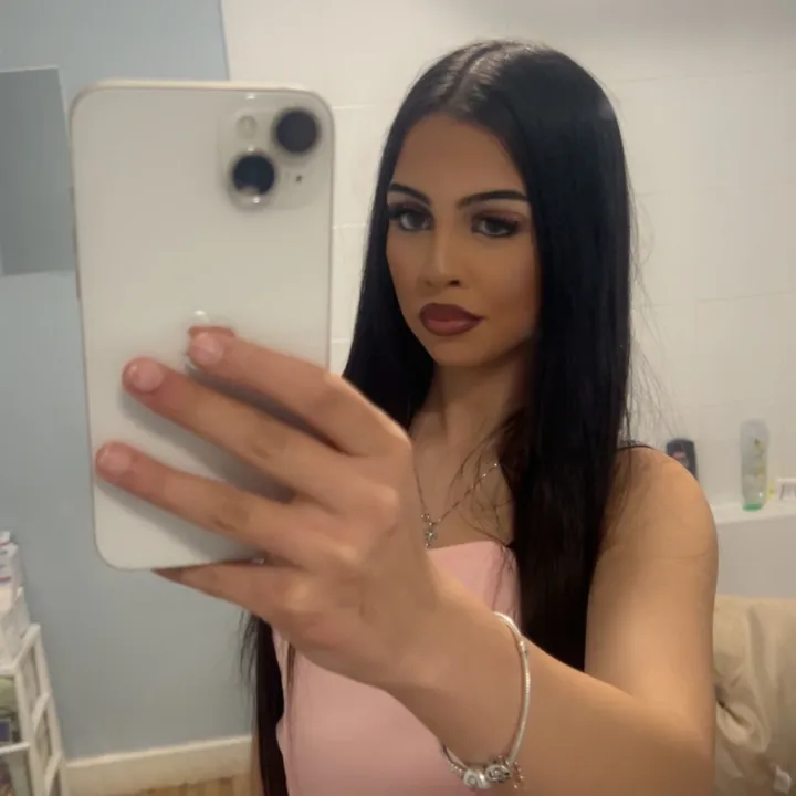 ellaxcx1x