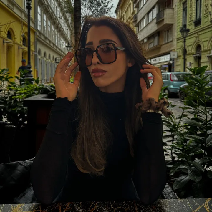 itslaraschobert