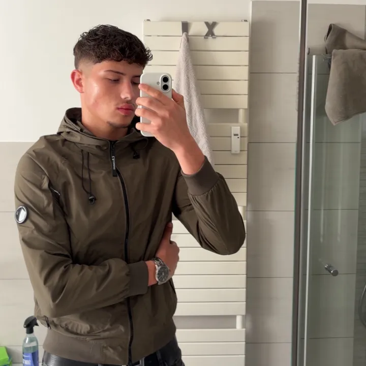julian_izda