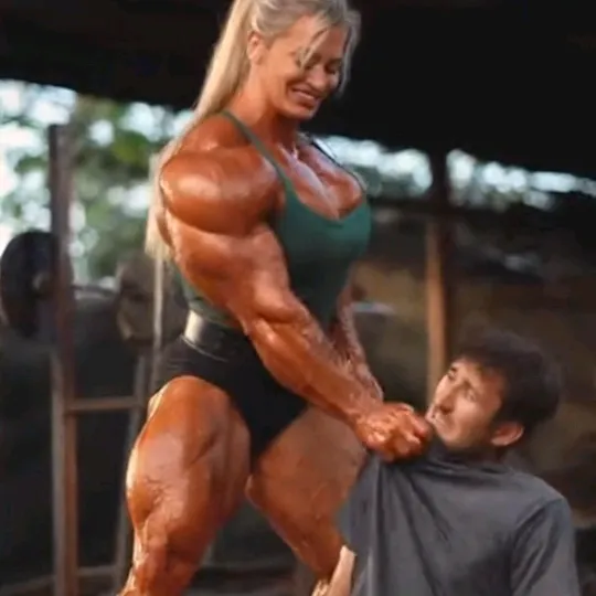 musclegirlboss