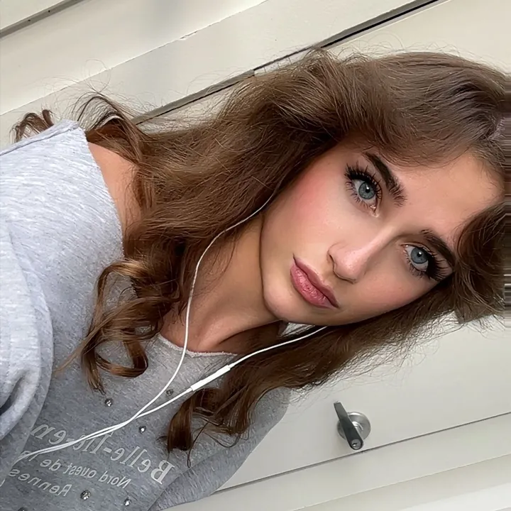 @juliejswan