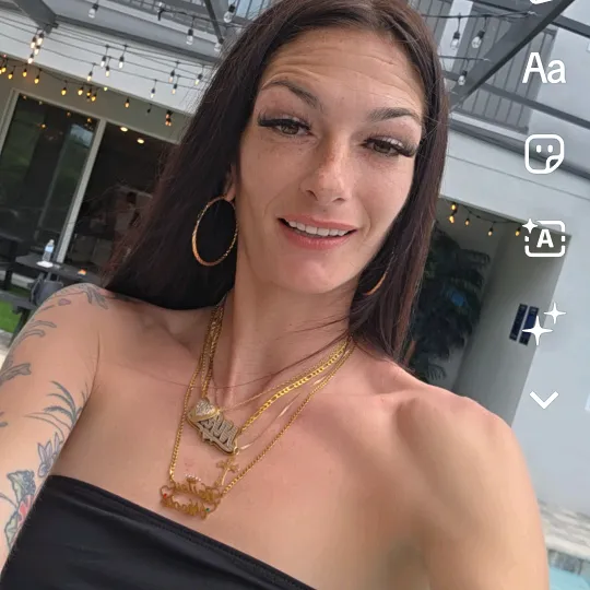 @haileynicolee234