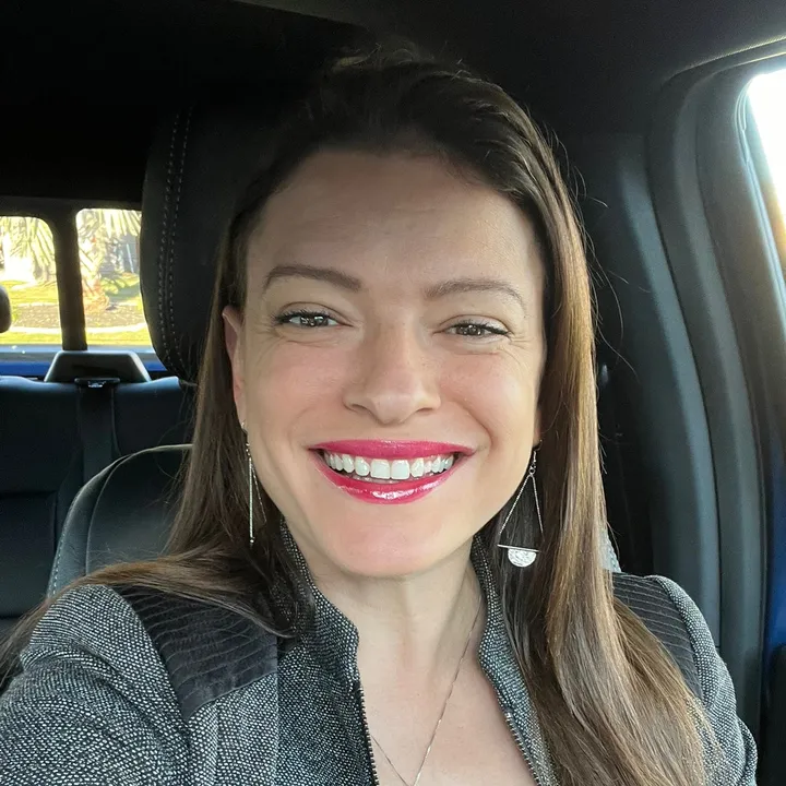 @sheanaschwartz