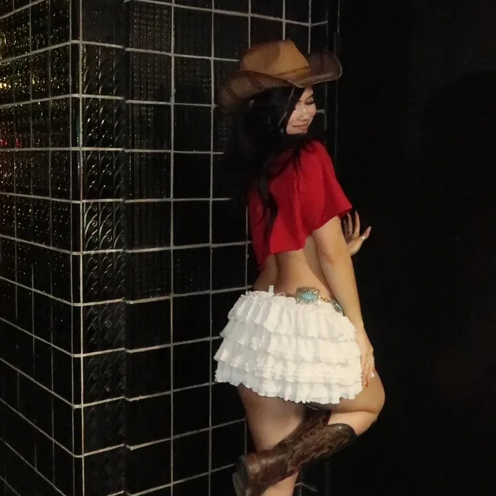 @mialnavarro